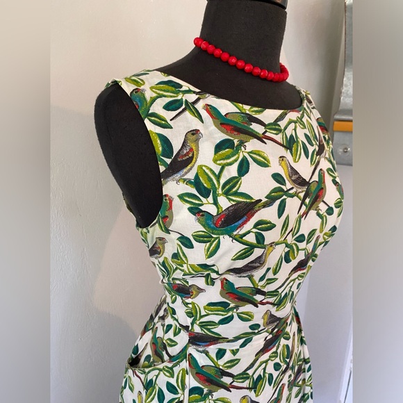 🦜 EMILY and FIN TROPICAL BIRD DRESS - Picture 6 of 10